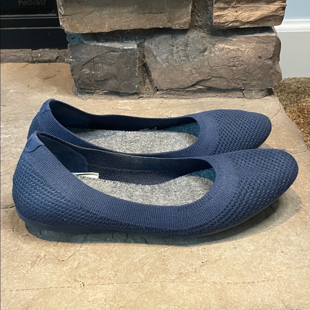 Allbirds Navy Tree Breezers Women’s Size 9